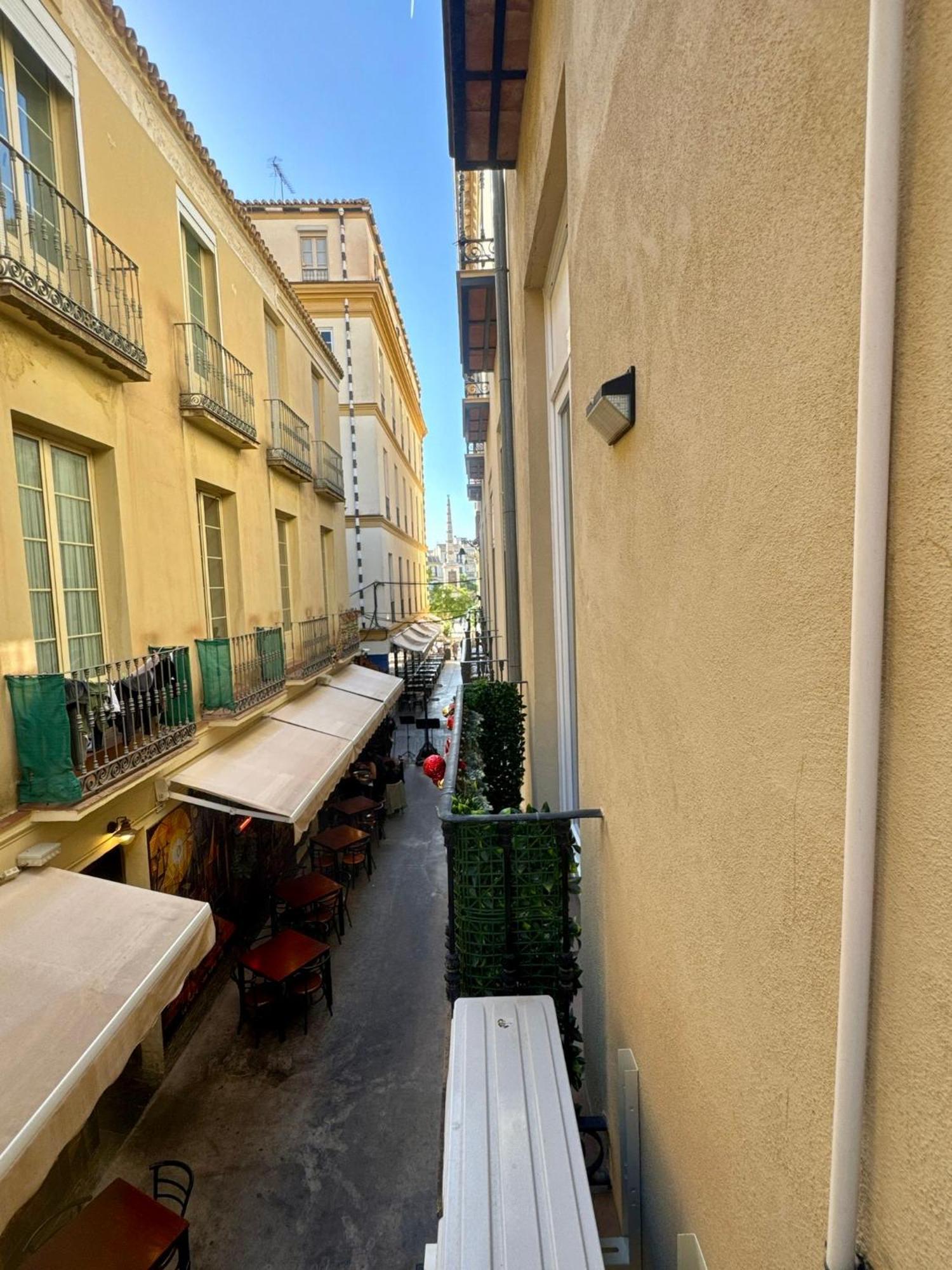 Plz De La Merced Apartamentos Solera Málaga Exterior foto
